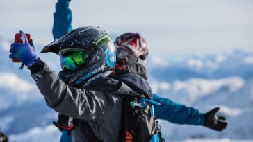 Capi d'abbigliamento sport invernali