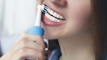 corretta pulizia dei denti